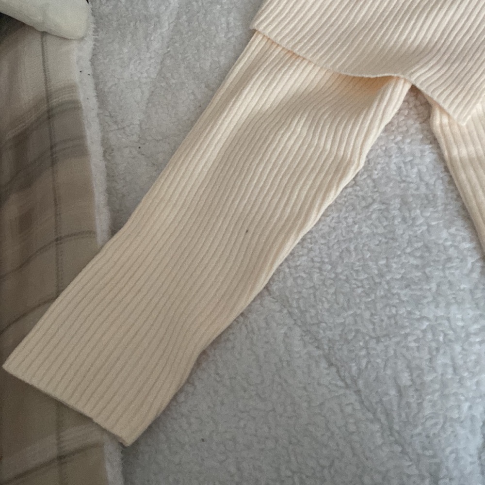 Eloquii Cream Ribbed Sweater - Picture 3 of 8